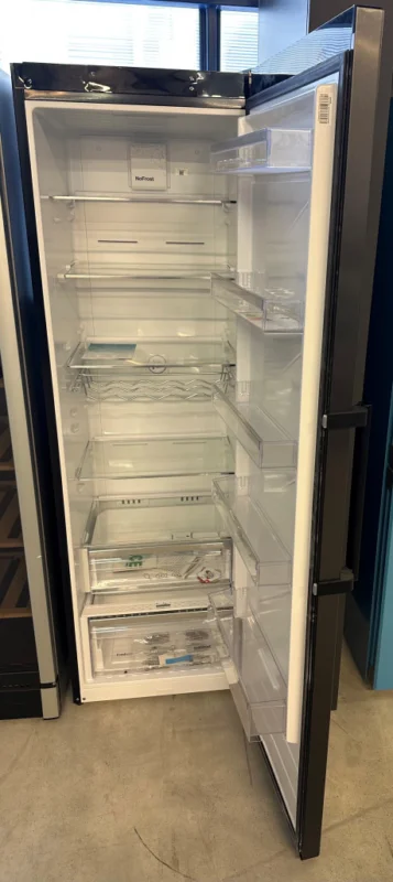 Sezónní Sleva Vestfrost VR-FF375-2H0D Monoklimatická chladnička | Jihočeské Elektro | Servis chlazení České Budějovice