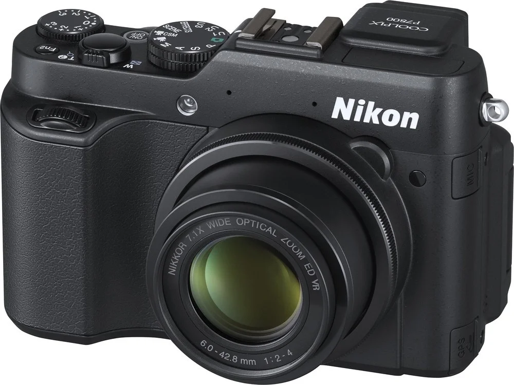 Časově Omezené Nikon COOLPIX P7800 BLACK